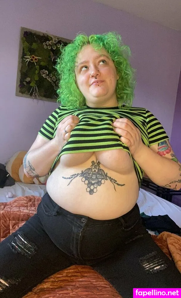 louloukazo0 Nude Leaked OnlyFans Photo #CjjWS0oBoy