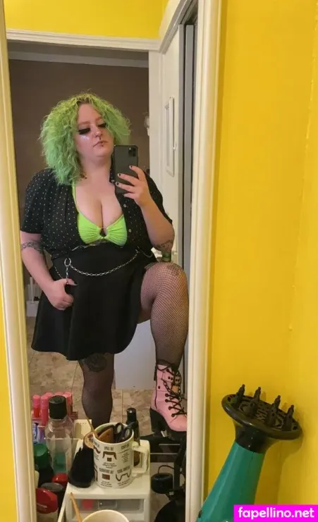 Louloukazo0 OnlyFans Thumbnail #P24JchC2Kh