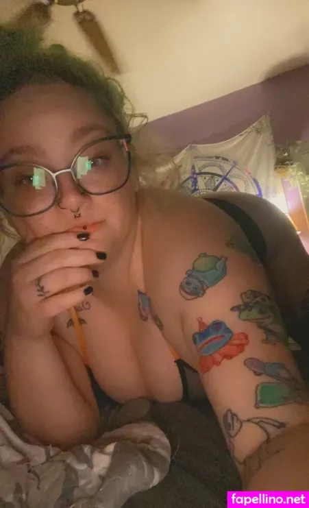 Louloukazo0 OnlyFans Thumbnail #Pw8cmOF9ZN