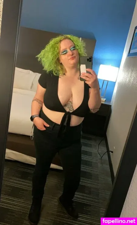 Louloukazo0 OnlyFans Thumbnail #jMwKFI6D8j