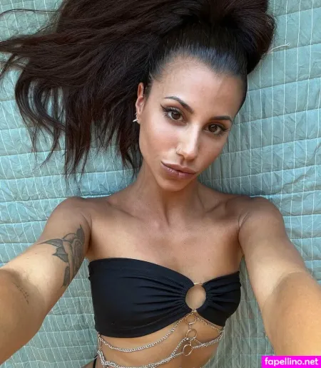 Loulove11 OnlyFans Thumbnail #sGWtuRoeU1
