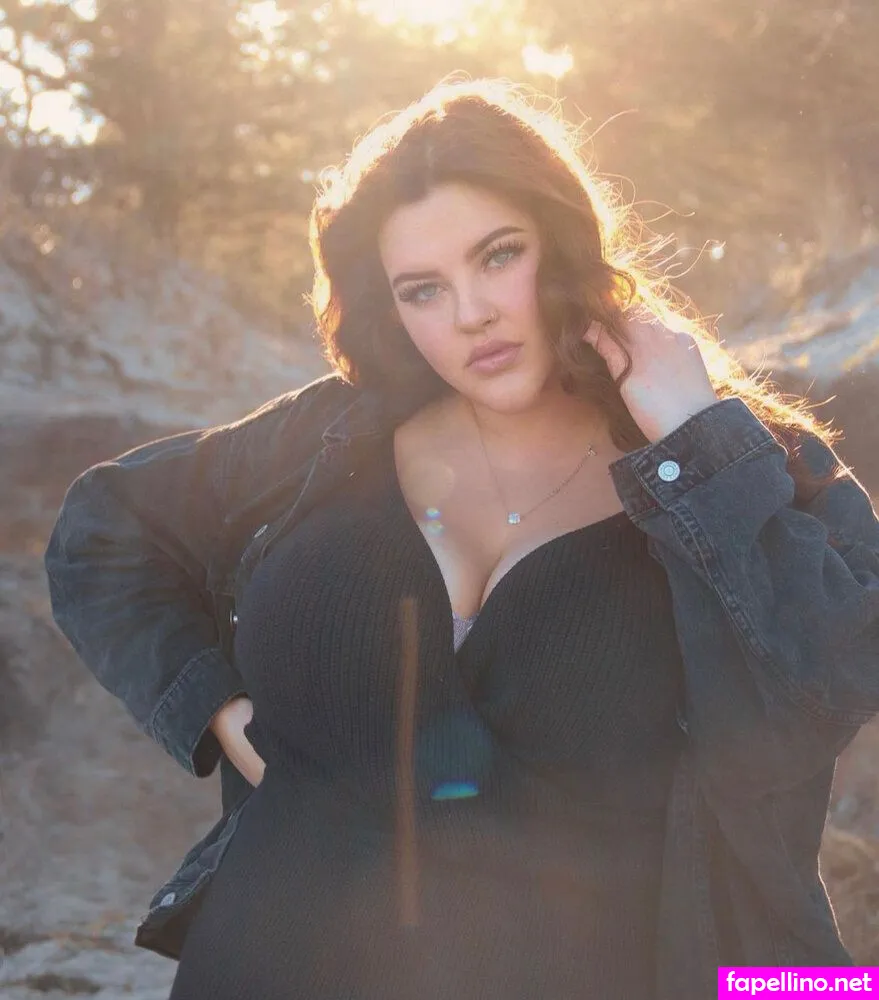 lauralux, louraver Nude Leaked OnlyFans Photo #iDzG4jIj3n