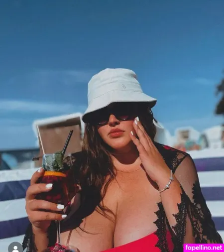 Loura OnlyFans Thumbnail #oScqqLz6hd