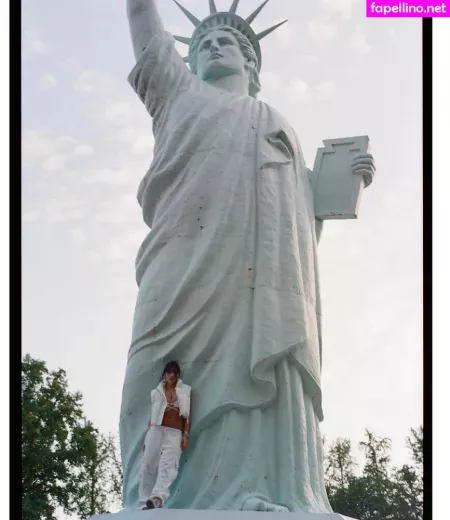 Lourdes Leon OnlyFans Thumbnail #MzLujjABMV