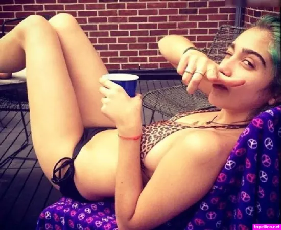 Lourdes Maria Ciccone Leon OnlyFans Thumbnail #Z6Zo15tguS