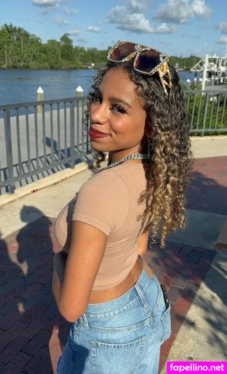 Lourdessage OnlyFans Thumbnail #DQ4N3yIWC6