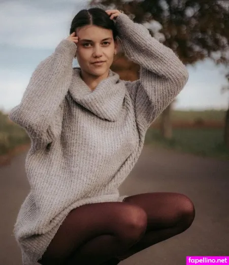 Lov E Lena OnlyFans Thumbnail #5WGufZCyyp