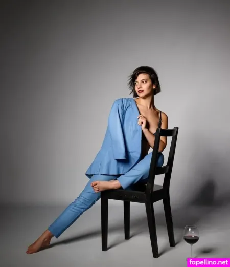 Lov E Lena OnlyFans Thumbnail #bkfDrXj3le