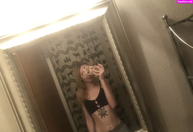 Lovableliv OnlyFans Thumbnail #zq1HRVhsBK