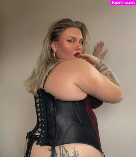 Lovaeij OnlyFans Thumbnail #6cBxHTKPQ3