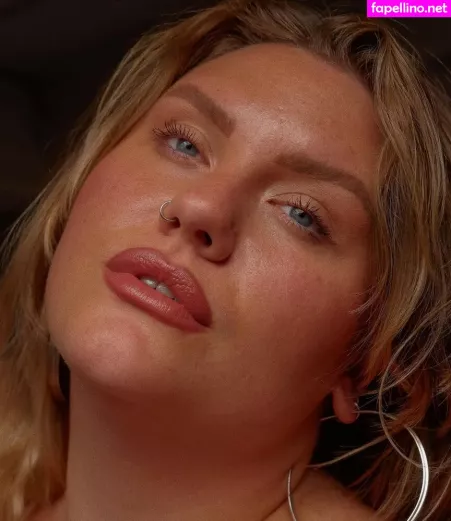 Lovaeij OnlyFans Thumbnail #Y57Otyl1X4