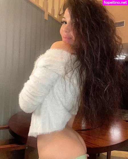 Lovalova OnlyFans Thumbnail #OMDTwzmwPP