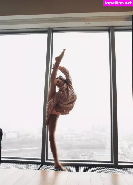 Lovalova OnlyFans Thumbnail #g0d1BQEQhm