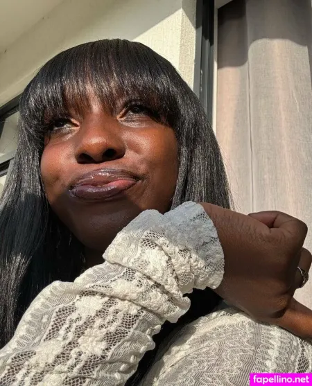 Love Lola Free OnlyFans Thumbnail #UouHQbmDkA