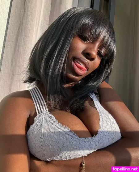 Love Lola Free OnlyFans Thumbnail #ygQoPeGgI2
