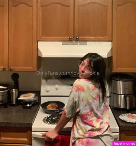 Love Moxie Main Profile Photo