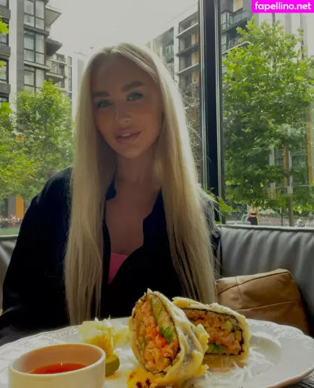 Love Vera OnlyFans Thumbnail #azCiLlFJqb