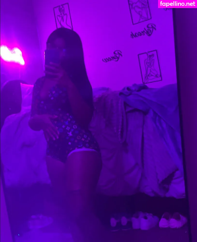 LoveableMillz, Theyadorejamelia18, loveablevillain, saramills631 Nude Leaked OnlyFans Photo #yJGXf7NJe7