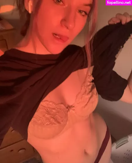 Loveangelb4by OnlyFans Thumbnail #4U6e8OrHFo