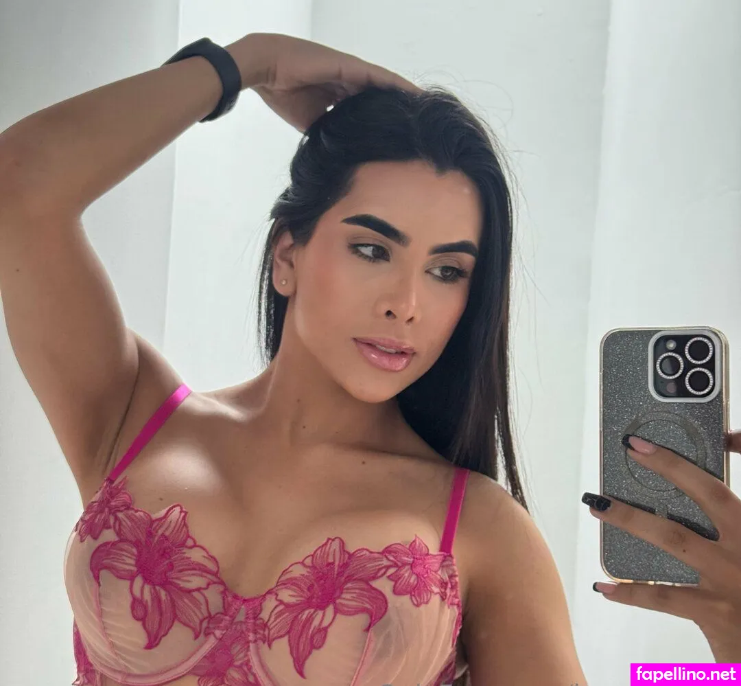loveariarose Nude Leaked OnlyFans Photo #2Fy94120kp