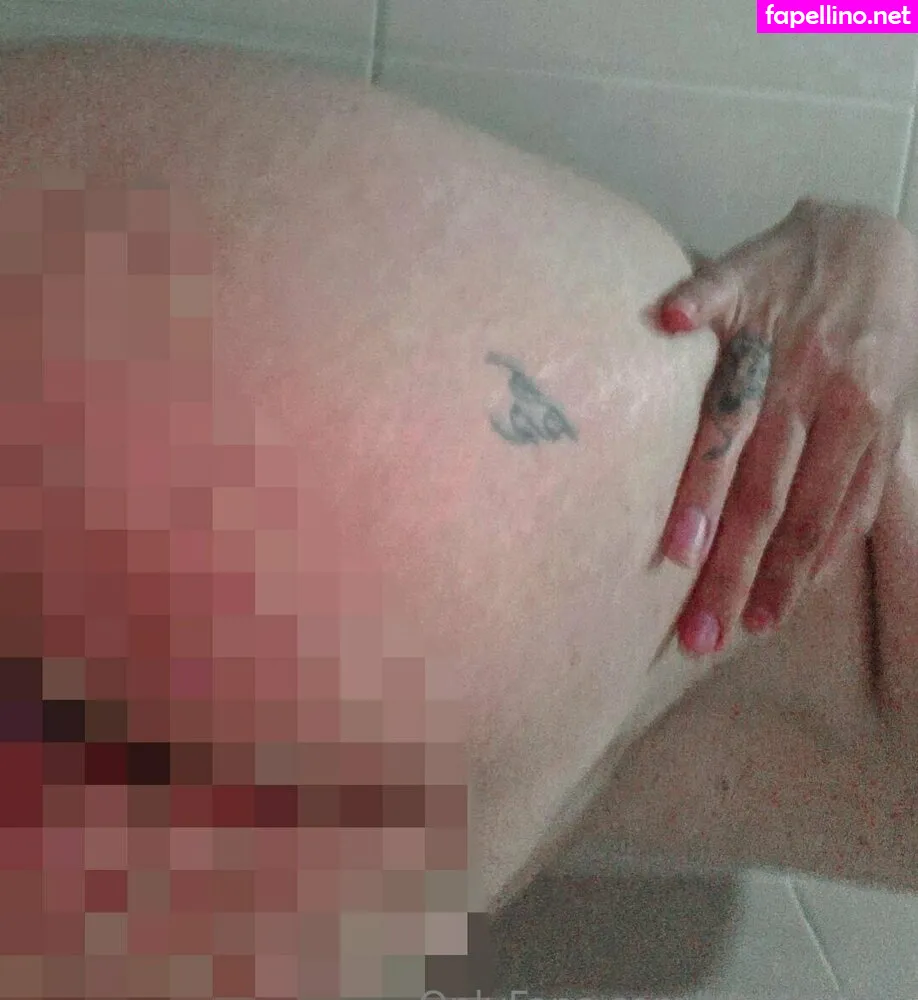 ballon_cheeks_, loveaxlgnr Nude Leaked OnlyFans Photo #oAMCeOjDGI