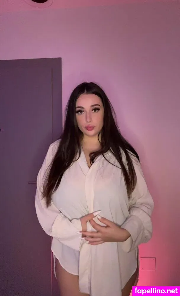 lovebabysarahhh, sarahvandella Nude Leaked OnlyFans Photo #1m14ldAFjl