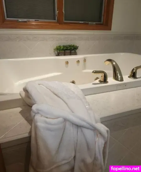 Lovebuga143 OnlyFans Thumbnail #FWoLqwpJih