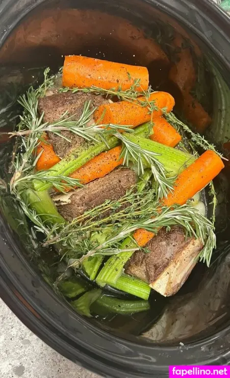 Lovebylu OnlyFans Thumbnail #L5u2EhuDT5