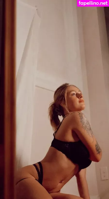 Loveelivv OnlyFans Thumbnail #RfBJeSpNK0