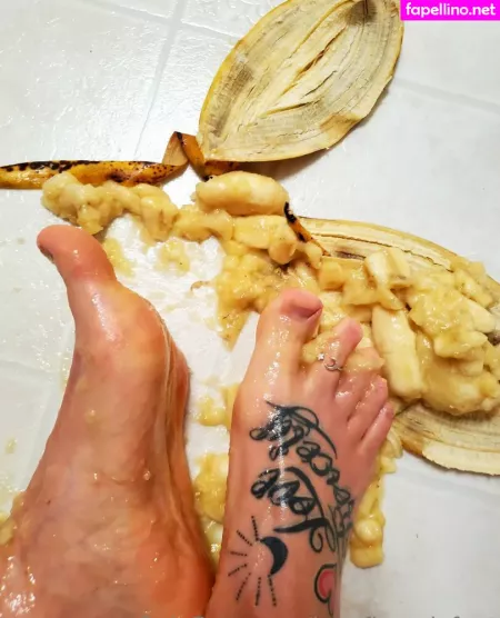 Lovefiercelyfeet OnlyFans Thumbnail #EZ1c3ij60S