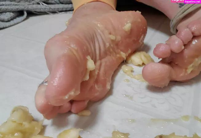 Lovefiercelyfeet OnlyFans Thumbnail #z1zVYVvwZm
