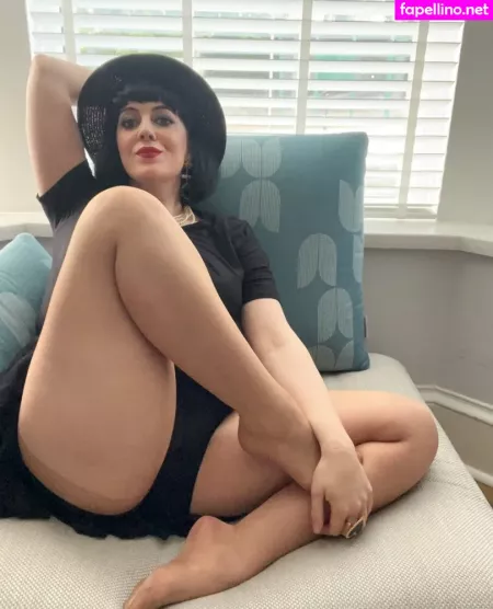 Loveitwithlynsey OnlyFans Thumbnail #UnCyyeUB1P