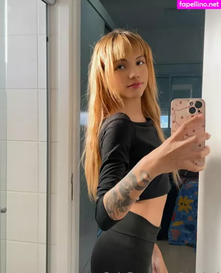 Lovelari OnlyFans Thumbnail #W9O2dM47jB