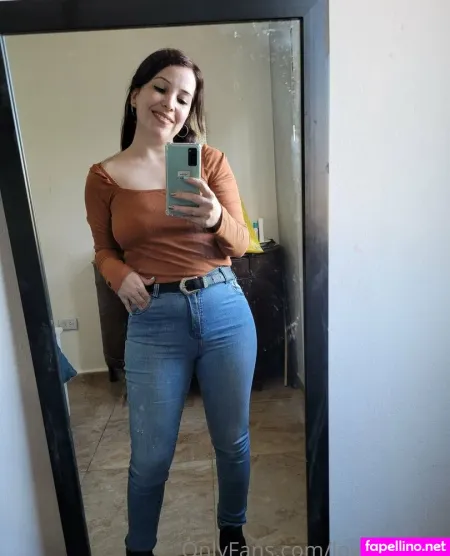 Lovelaura22 OnlyFans Thumbnail #eHwMT3iL1I