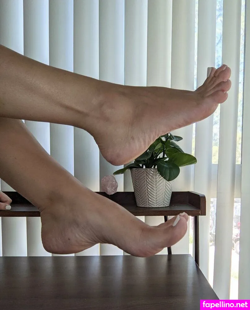 loveleearches, solescalendar Nude Leaked OnlyFans Photo #zDXe3QOaAH