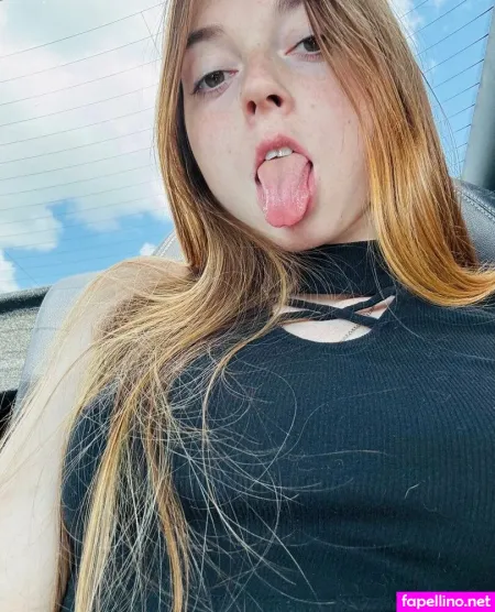 Lovelittlehailey OnlyFans Thumbnail #zHIrNaUtf7