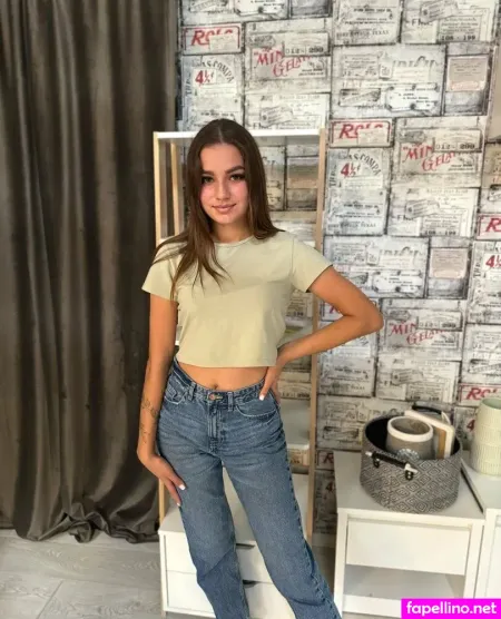 Lovely Li OnlyFans Thumbnail #IZ8ztiScf8