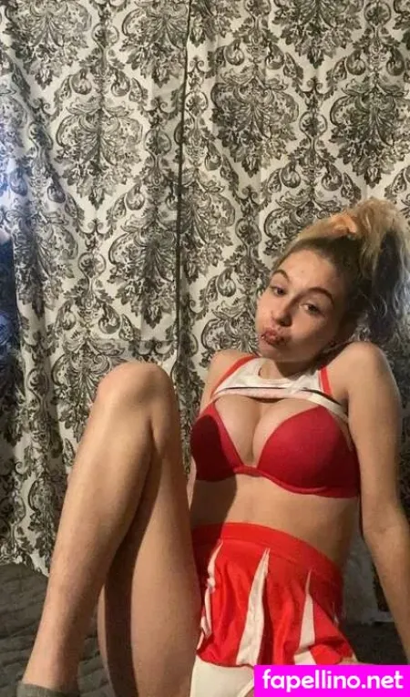 Lovely Lina OnlyFans Thumbnail #Yyc2XAqi0T