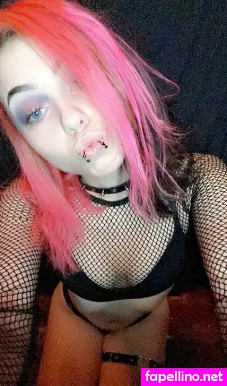 Lovely Lina OnlyFans Thumbnail #sDKms6vBrA