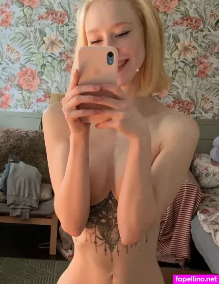 Lovely Mia OnlyFans Thumbnail #OyArZVm1dt