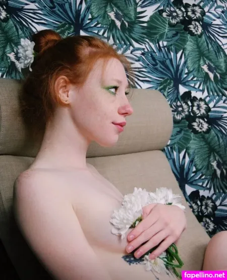 Lovely Mia OnlyFans Thumbnail #PAUdKADoYe