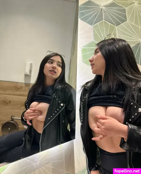 Lovely Zoe OnlyFans Thumbnail #DOnKWoPdwO