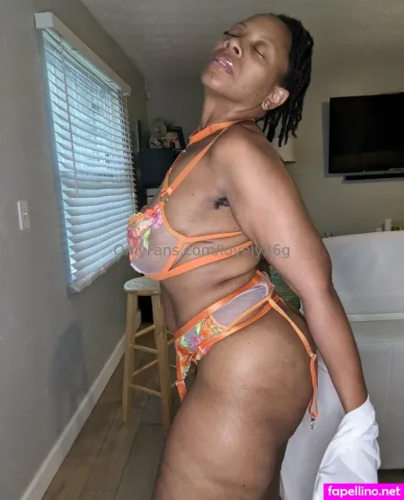 Lovely36g OnlyFans Thumbnail #P64UYyHt6g