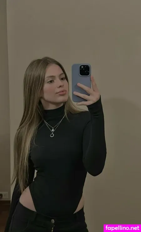 Lovelyanniequinn OnlyFans Thumbnail #9KNFoDaqgs