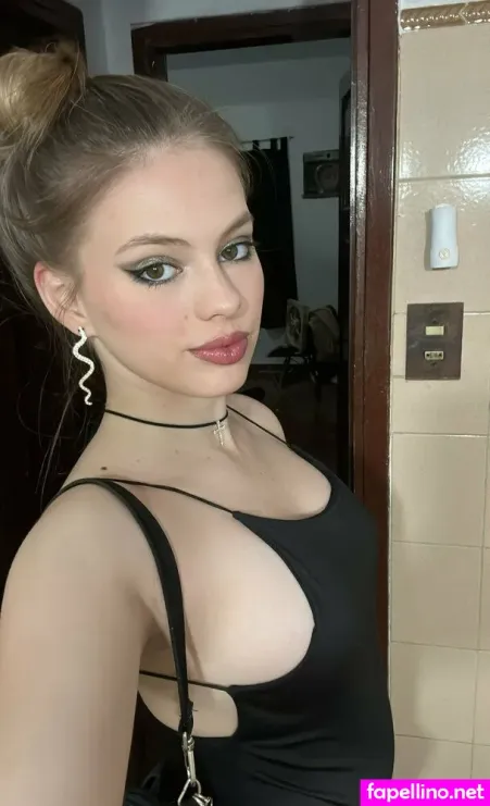 Lovelyanniequinn OnlyFans Thumbnail #f1mzicc98d