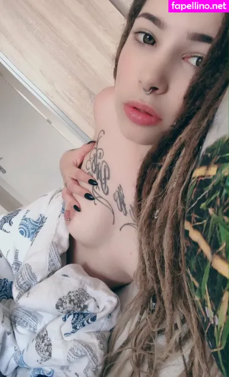 Lovelychris OnlyFans Thumbnail #3vB0bsfMc3