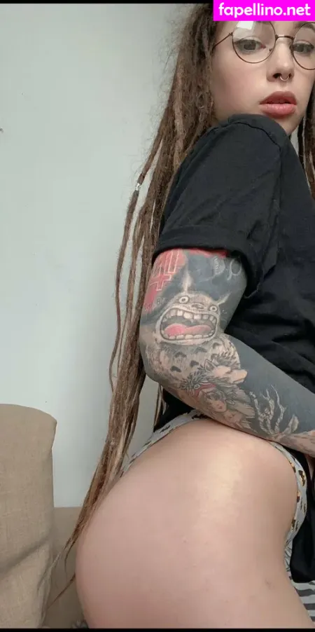 Lovelychris OnlyFans Thumbnail #bx6tRlGTLy