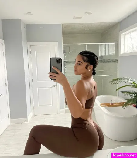 Lovelylesh OnlyFans Thumbnail #FCKrI21Yak