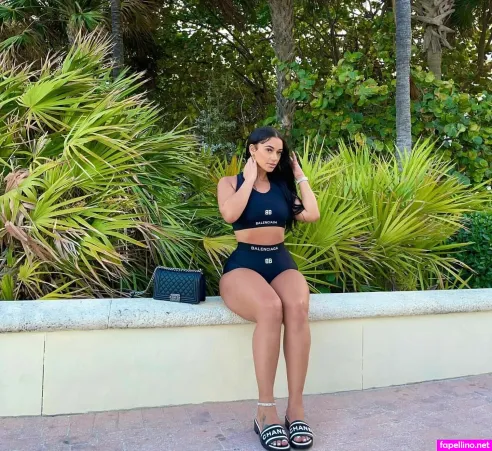 Lovelylesh OnlyFans Thumbnail #VRsL7in4Ce