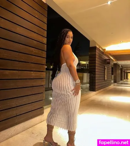 Lovelylesh OnlyFans Thumbnail #VYYm2Hjrir